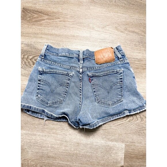 Levi's Light Wash Denim Shorts 26 Womens Mid Rise Jean Shortie - Picture 2 of 10